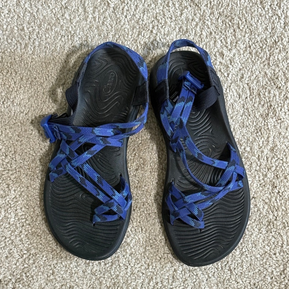 Womens Chacos Dual Adjustable Straps - Size 8